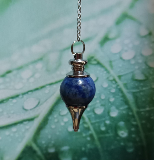 Pendule divinatoire sphère en lapis lazuli