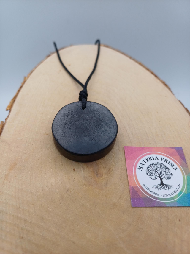 Pendentif shungite rond 17g