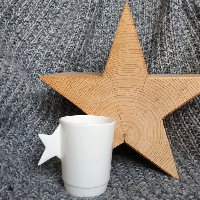 Porzellantasse mit Stern