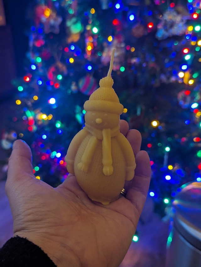 Snowman beeswax candle 