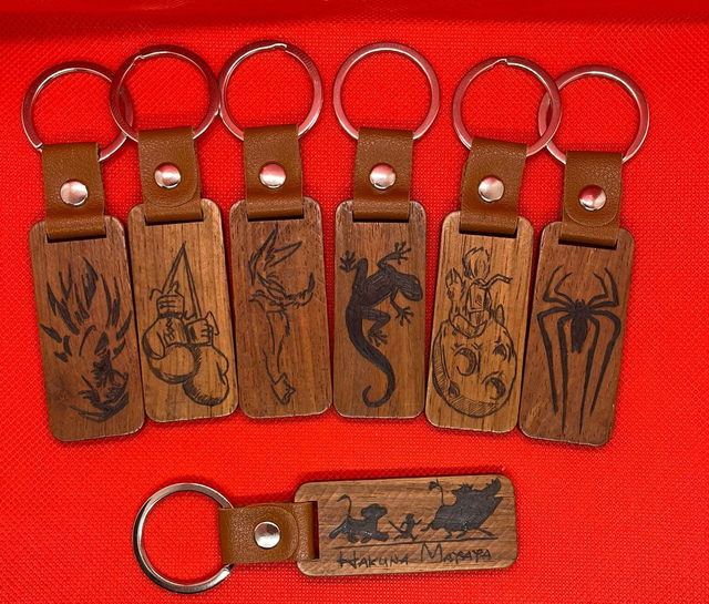 Porte clé bois et cuir