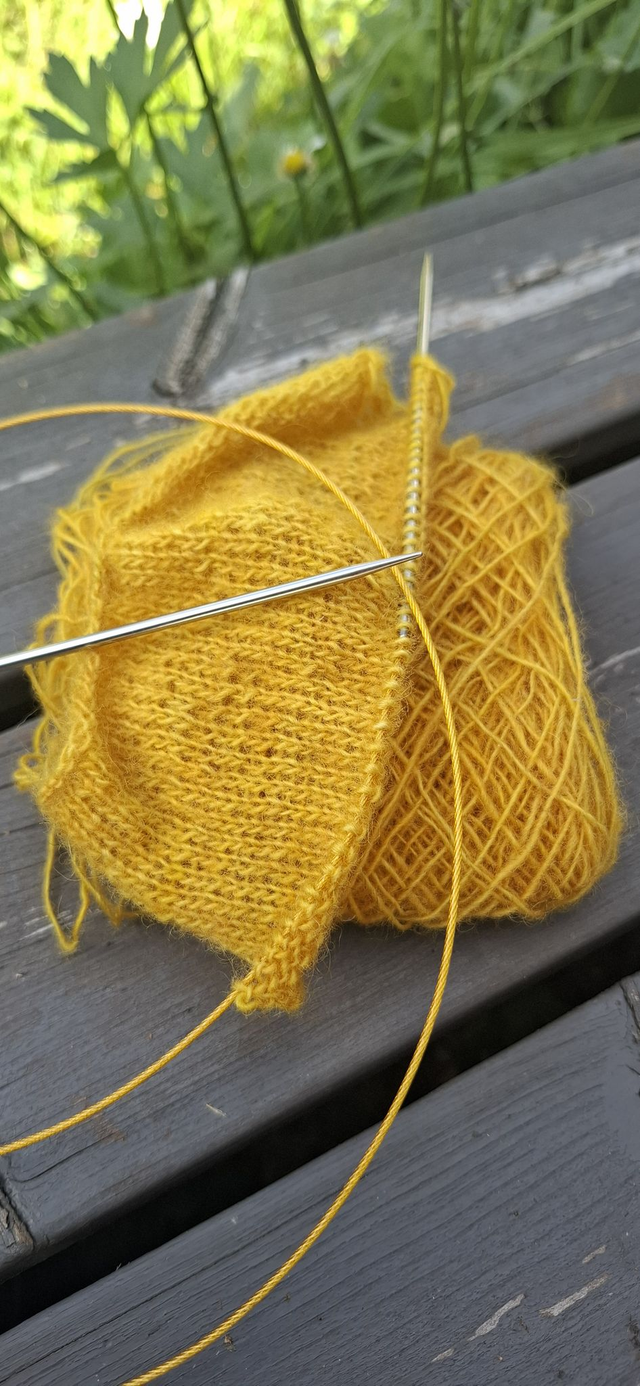 TKB Pyöröpuikot Gold Line 100 cm – Kultatason Neulekokemus
