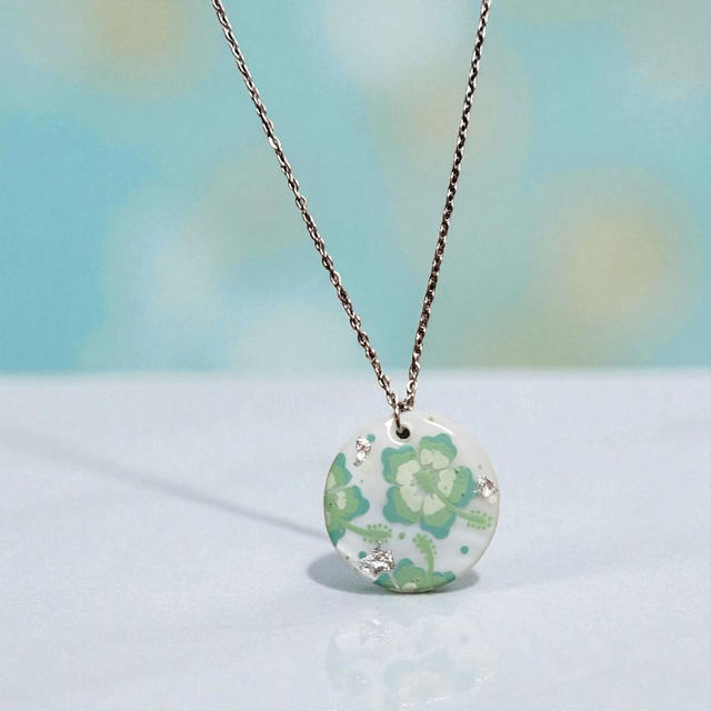 Collier dessiné Flora acier inoxydable vert nacre