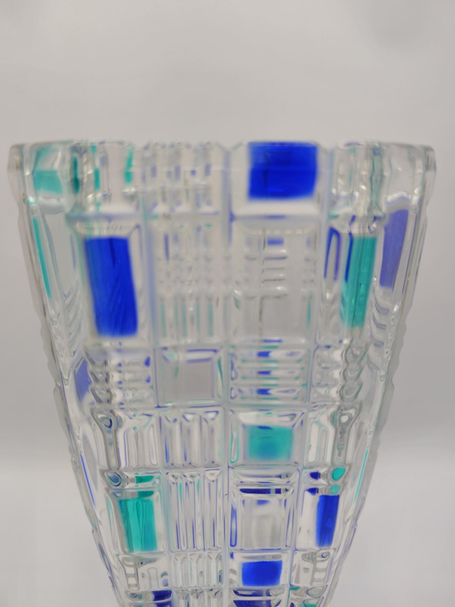 Vase en verre décor vert et bleu