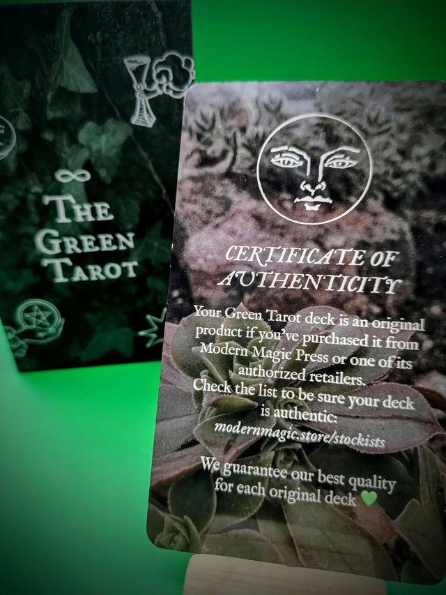 The Green Tarot: a modern twist on the classic Rider-Waite-Smith (RWS) Tarot * by Lida Pavlova