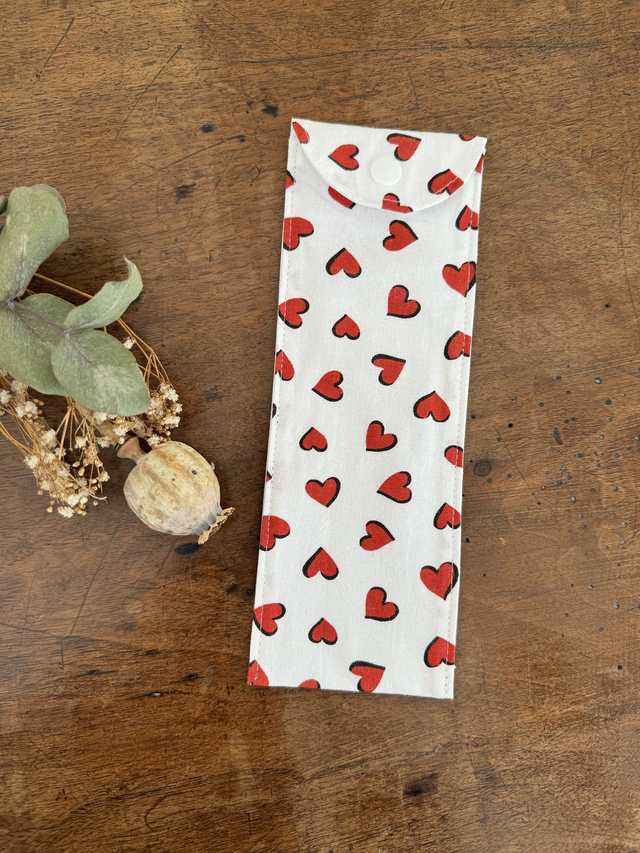 Étui à brosse à dents / ou à couverts