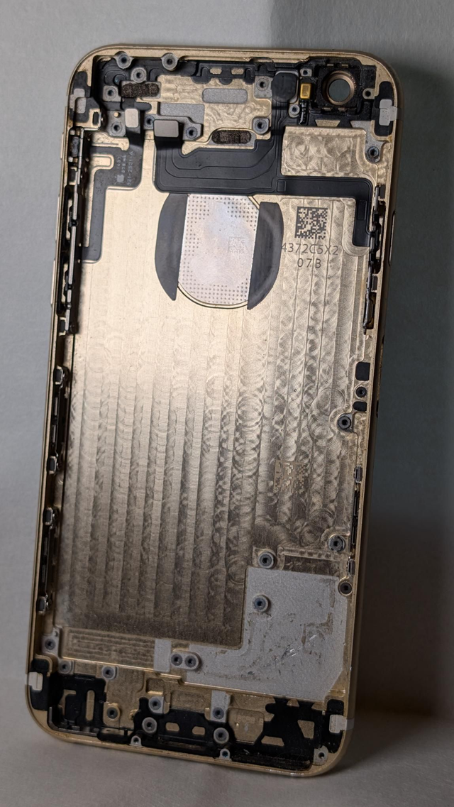 iPhone 6 (A1586) hus - rosegull 