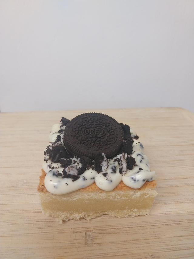 Oreo Blondie 