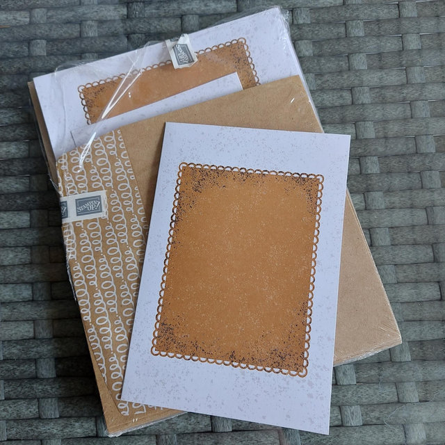 Gingerbread &amp; Peppermint Memories &amp; More Cards &amp; Envelopes (pack of 20)