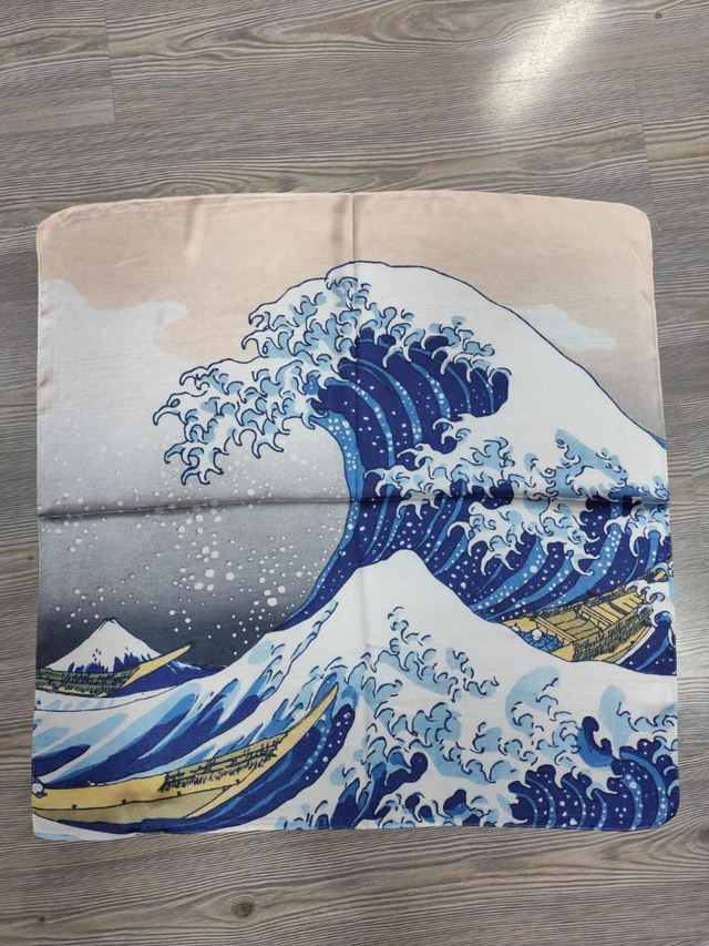 Foulard quadrato La grande onda di Kanagawa di Katsushika Hokusai