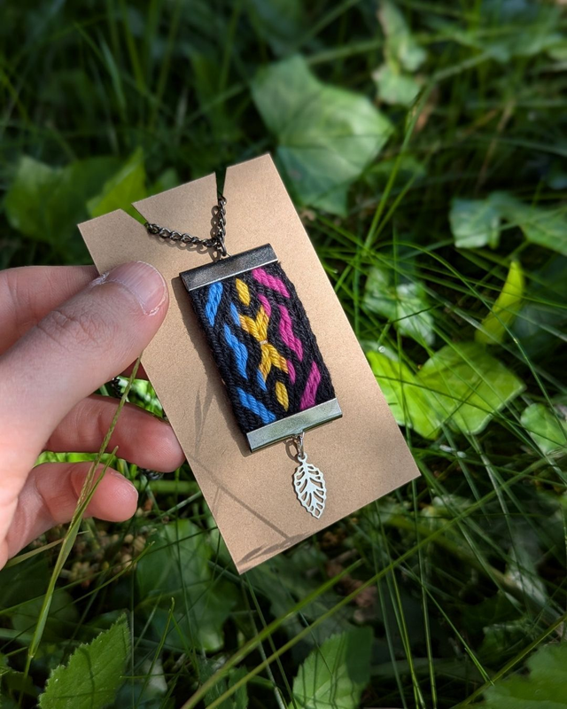 Kaléidoscope Queer ~ Pendentif pan