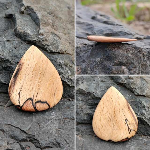 Médiator en Bois de Hêtre Échauffé