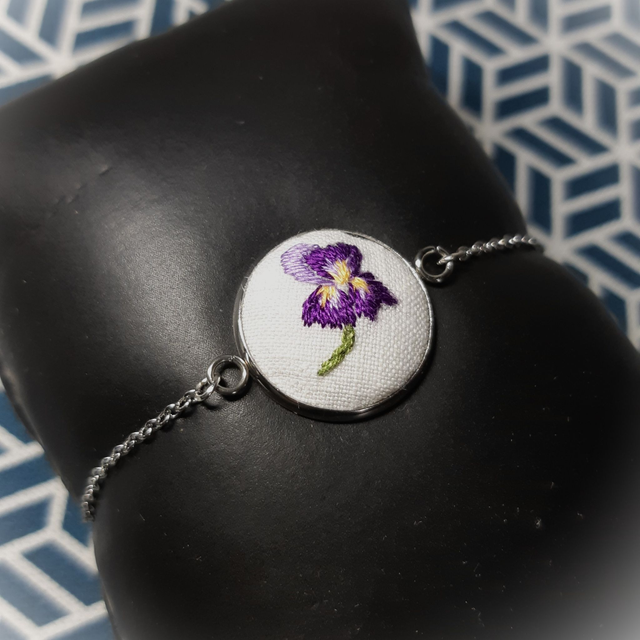 Bracelet fleur de pensée