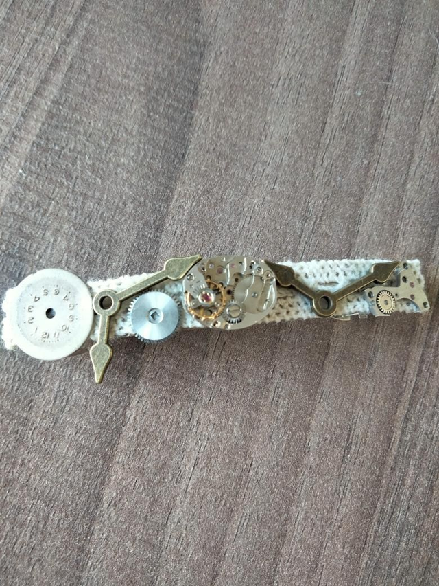 Barrette pour cheveux originale