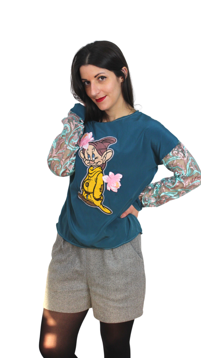 Haut Léger et Confortable avec Manches en Dentelle et Applique de Nain Joyeux Timide Simplet Blanche Neige Taille S