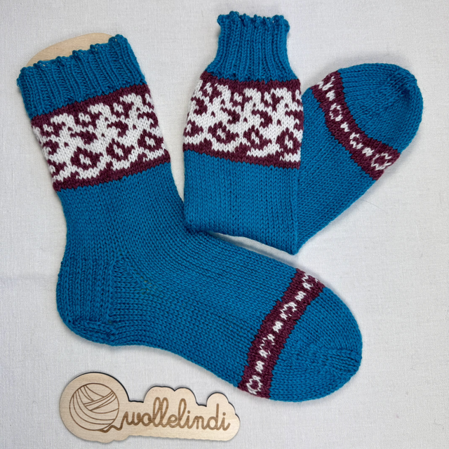 Wollsocken handgestrickt, mit Einstrickmuster, Größe 38/39, warme kratzfreie Wolle 