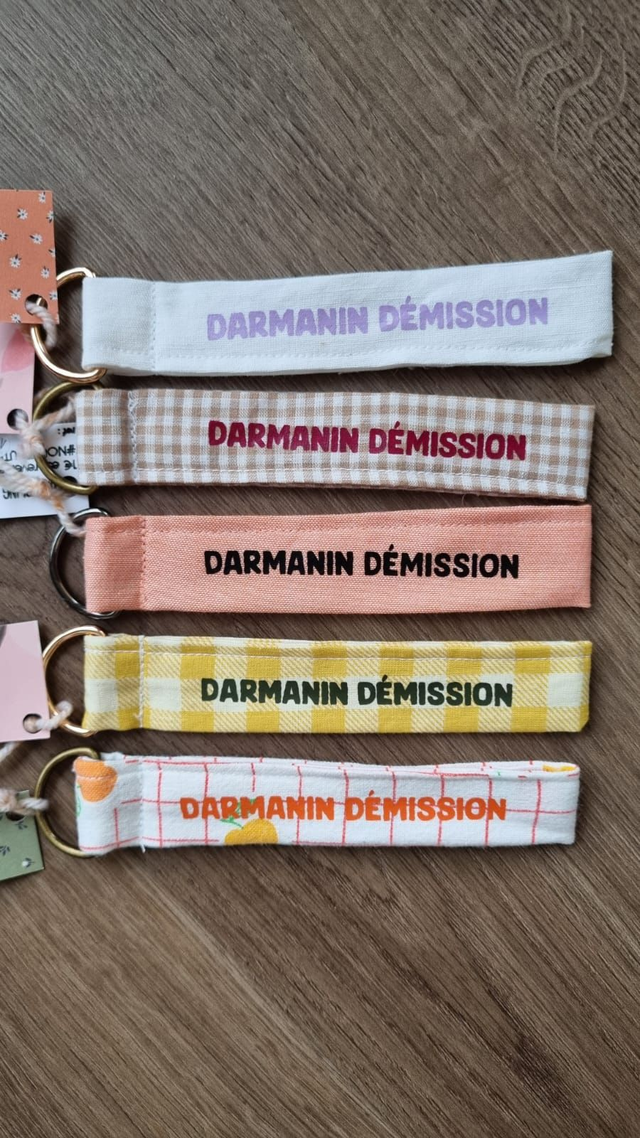 Porte-clé "Darmanin démission"