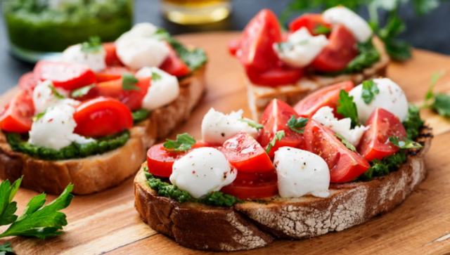 Bruschettona à tomate mozzarella 