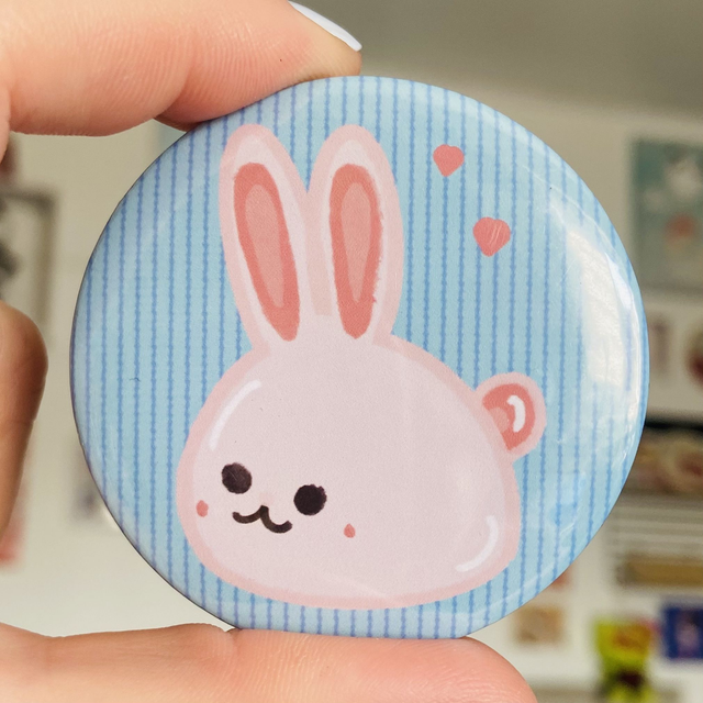 Badge lapin rose