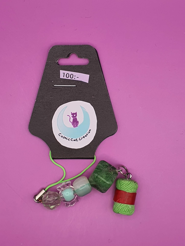 Phonecharm Yarn Green 