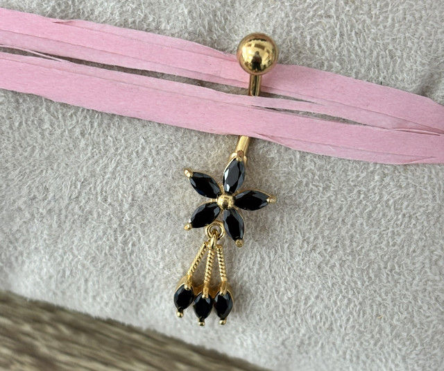 Piercing nombril Garance