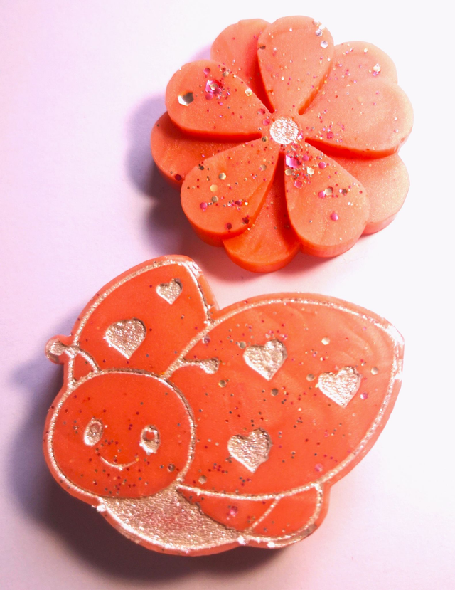 (2 Pack) "Flower Explosion" Flower & Ladybird Wax Melt Shapes