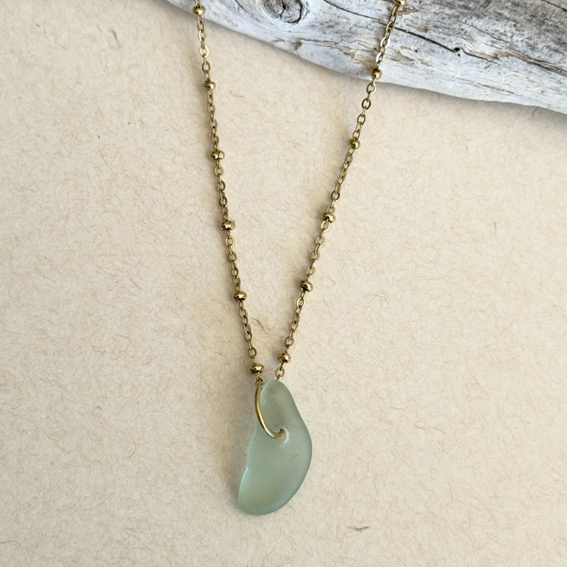 Collier Trésor marin doré vert d’eau 