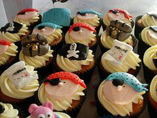 Pirate Themed Cupcakes  