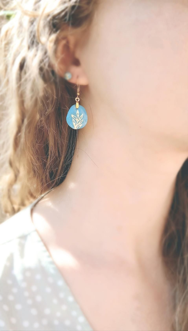 Petite feuille dorée