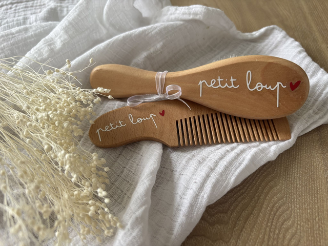 Brosse &amp; peigne en bois - Petit loup