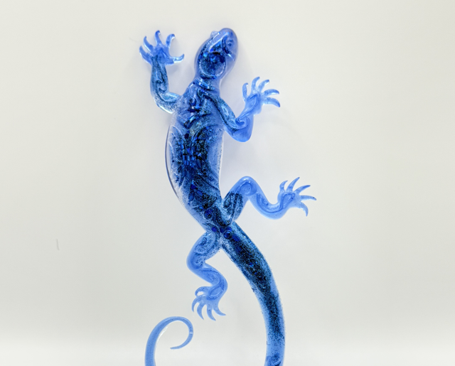 Salamandre nuances de bleus, translucide et paillettes 