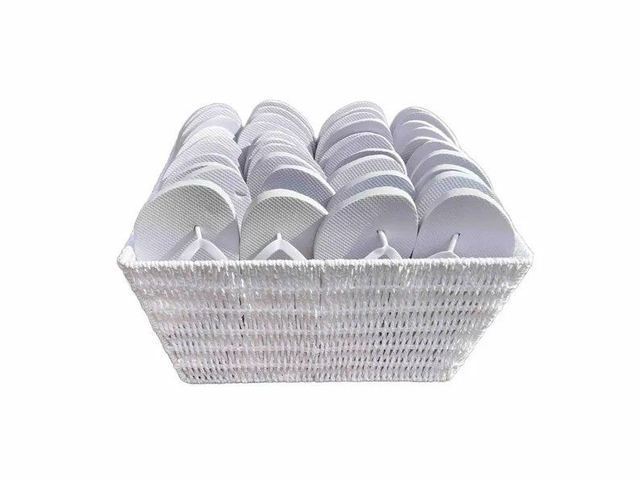 20 plain flip flops with basket
