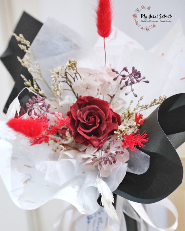 Eternal Rose Whisper | Valentine Preserved Bouquet