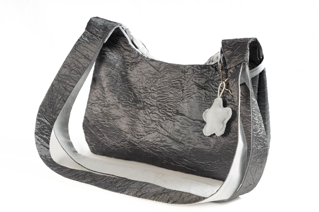 grey shoulder bag with pocket