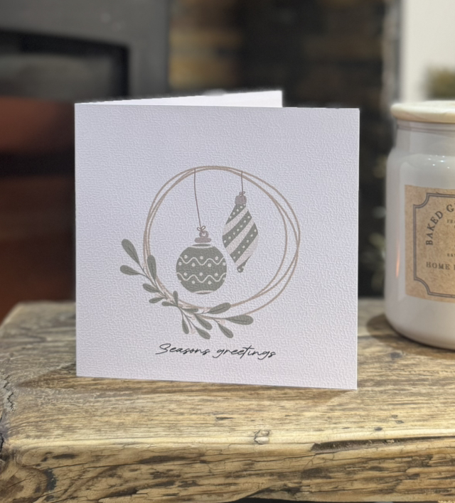 Cosy Christmas Card - Seasons Greetings 