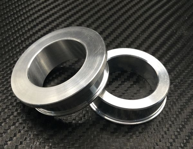 HONDA CBR1000RR 2004 - 2007 CAPTIVE WHEEL SPACERS