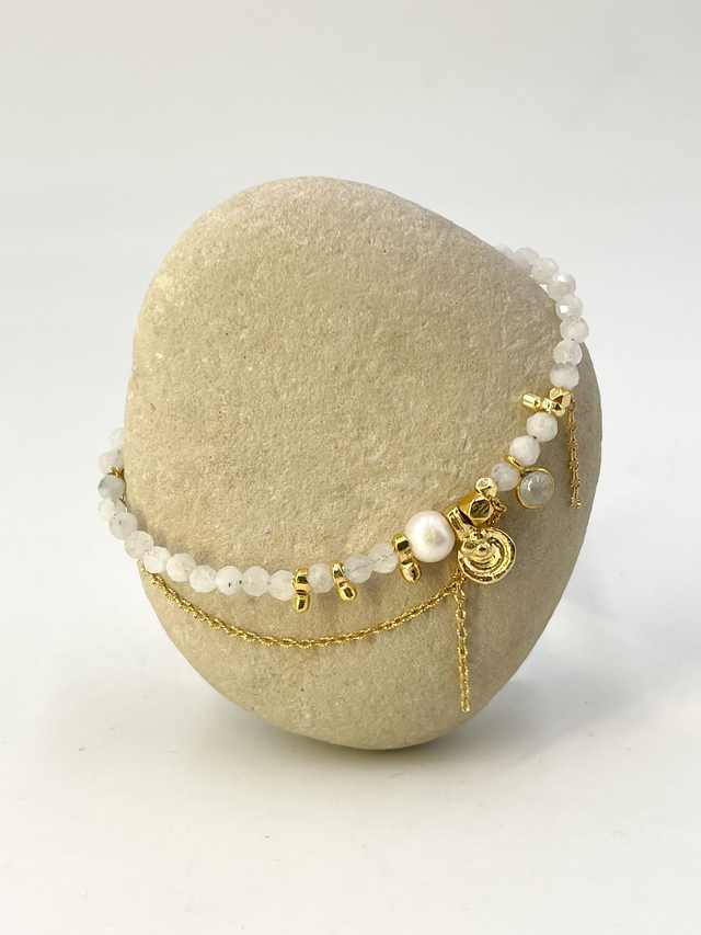 Bracelet rivière de pierre de lune et chaîne
