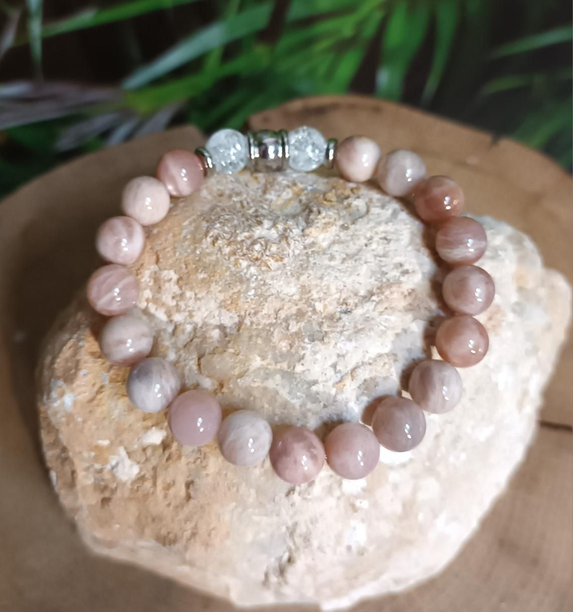 Bracelet en pierre de lune rose et cristal de roche
