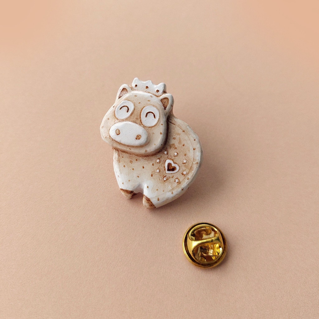 Handmade Piglet clay pin - Air dry clay pin - Whimsical little pig brooch