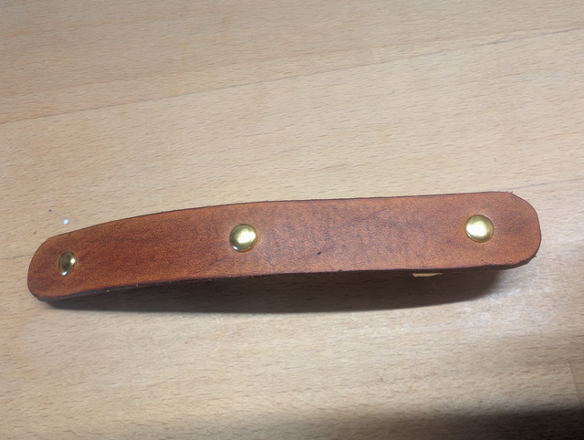 Barrette à cheveux.