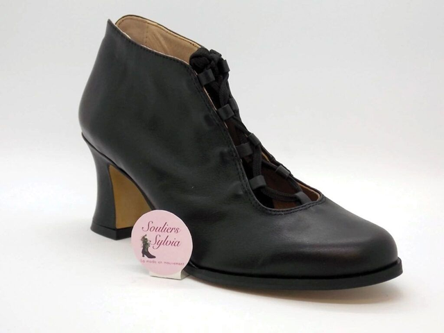 Sydney Souliers Sylvia Paris 