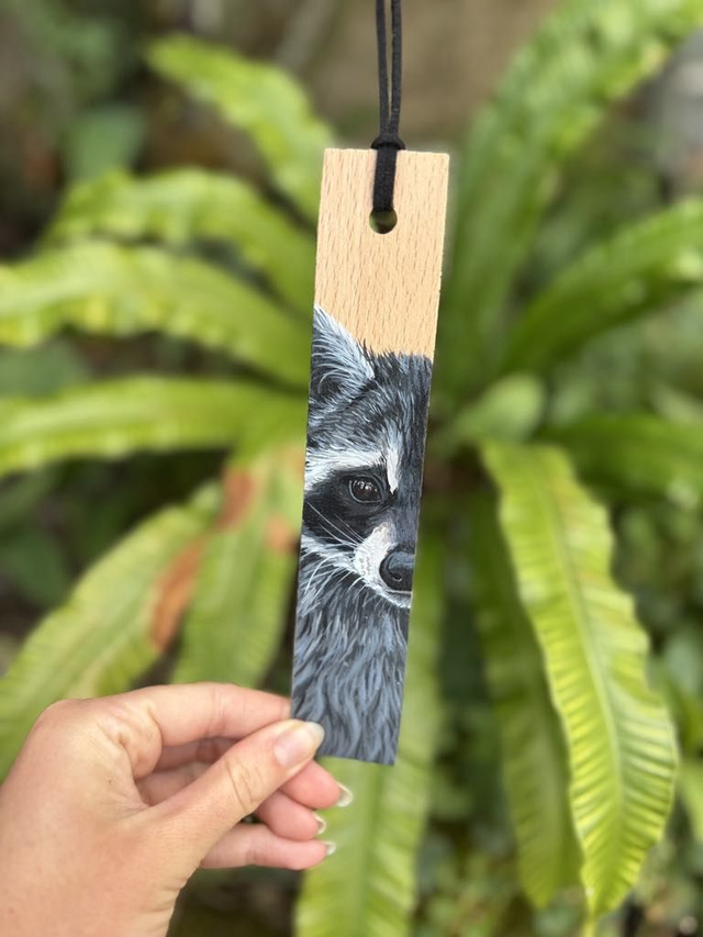 " Raton laveur " - marque-page en bois  