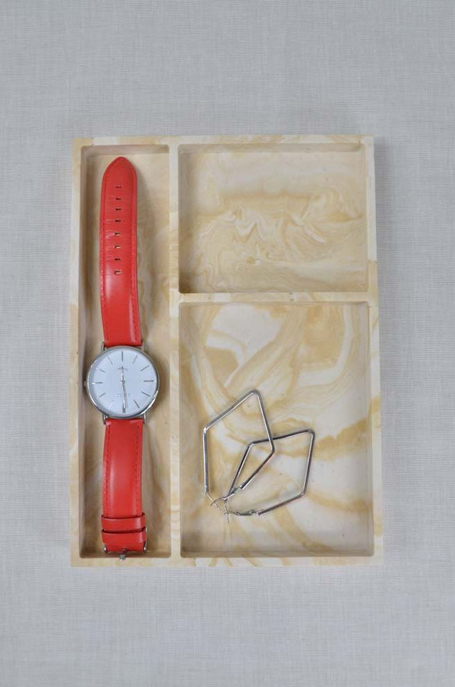 Plateaux bijoux : Beige marbré c.