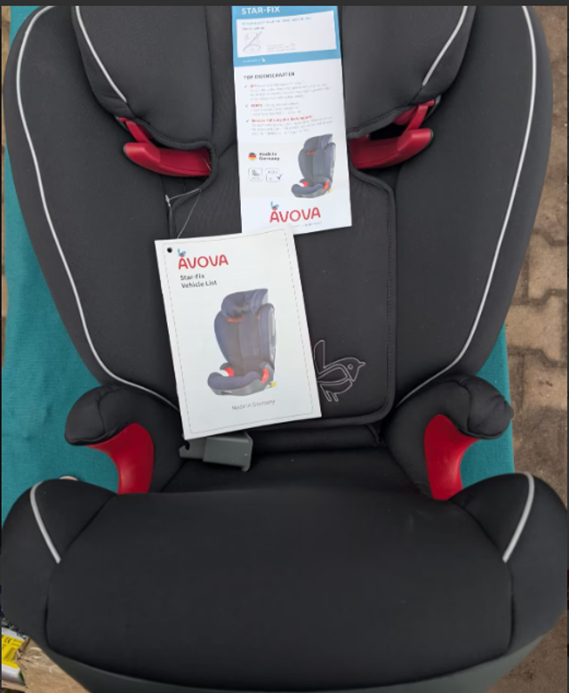 Kindersitz ISOFIX 100–150 cm R129 i-Size AVOVA Star-Fix