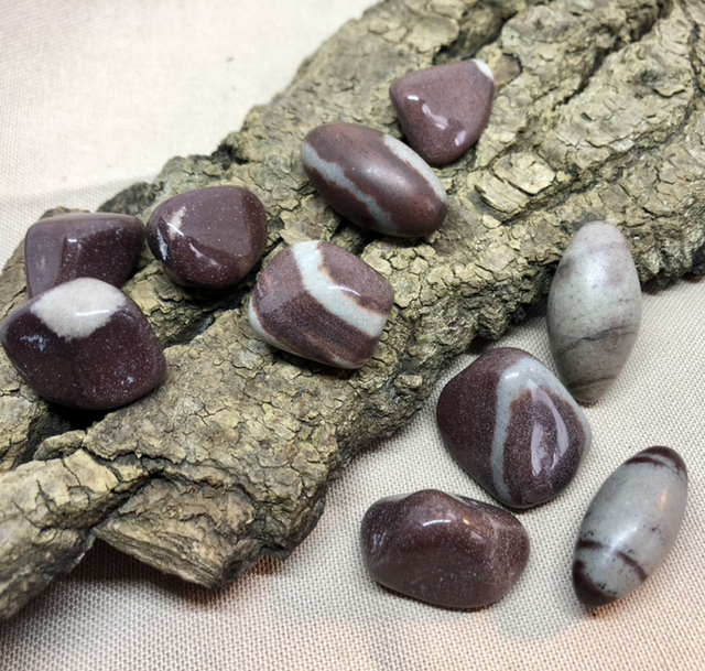 Pierre roulée Shiva Lingam 