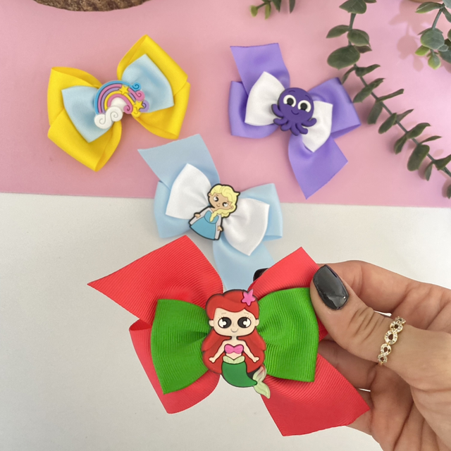 Barrettes à thèmes 