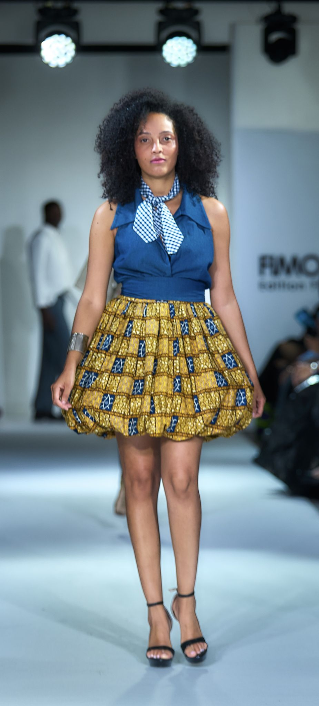 VENDU! Corsage sans manche en denim - Collection INCANDESCENCE