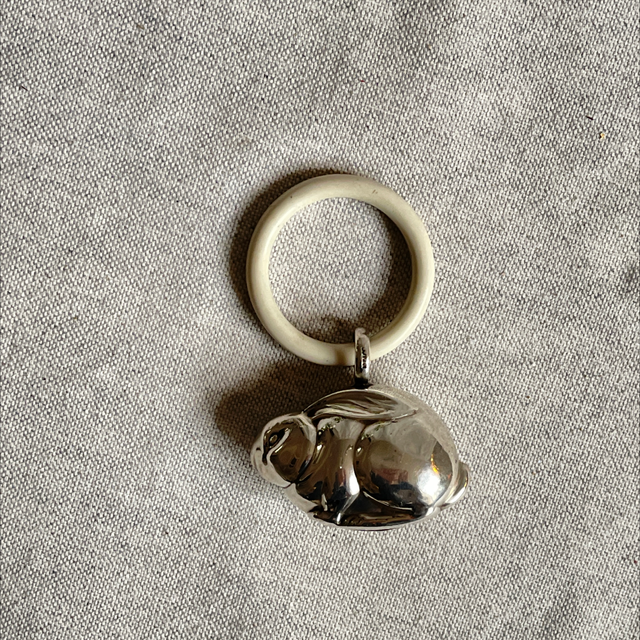 Antikes Taufgeschenk silber Hase Beissring Rassel