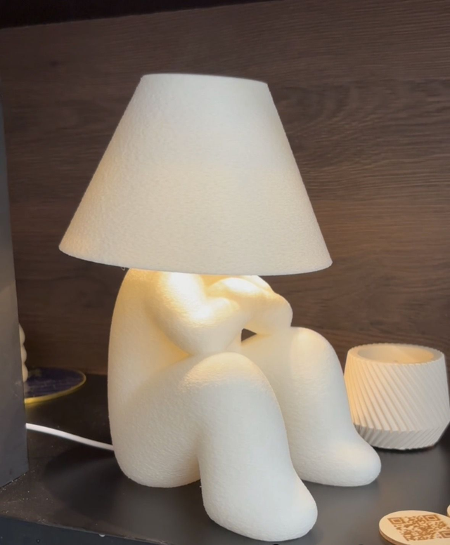 Lampe de chevet / veilleuse "Joseph le Boudeur" 