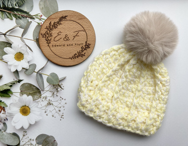 Handmade hat. Crochet hat lemon and white colour. Baby size 0 - 3 months.
